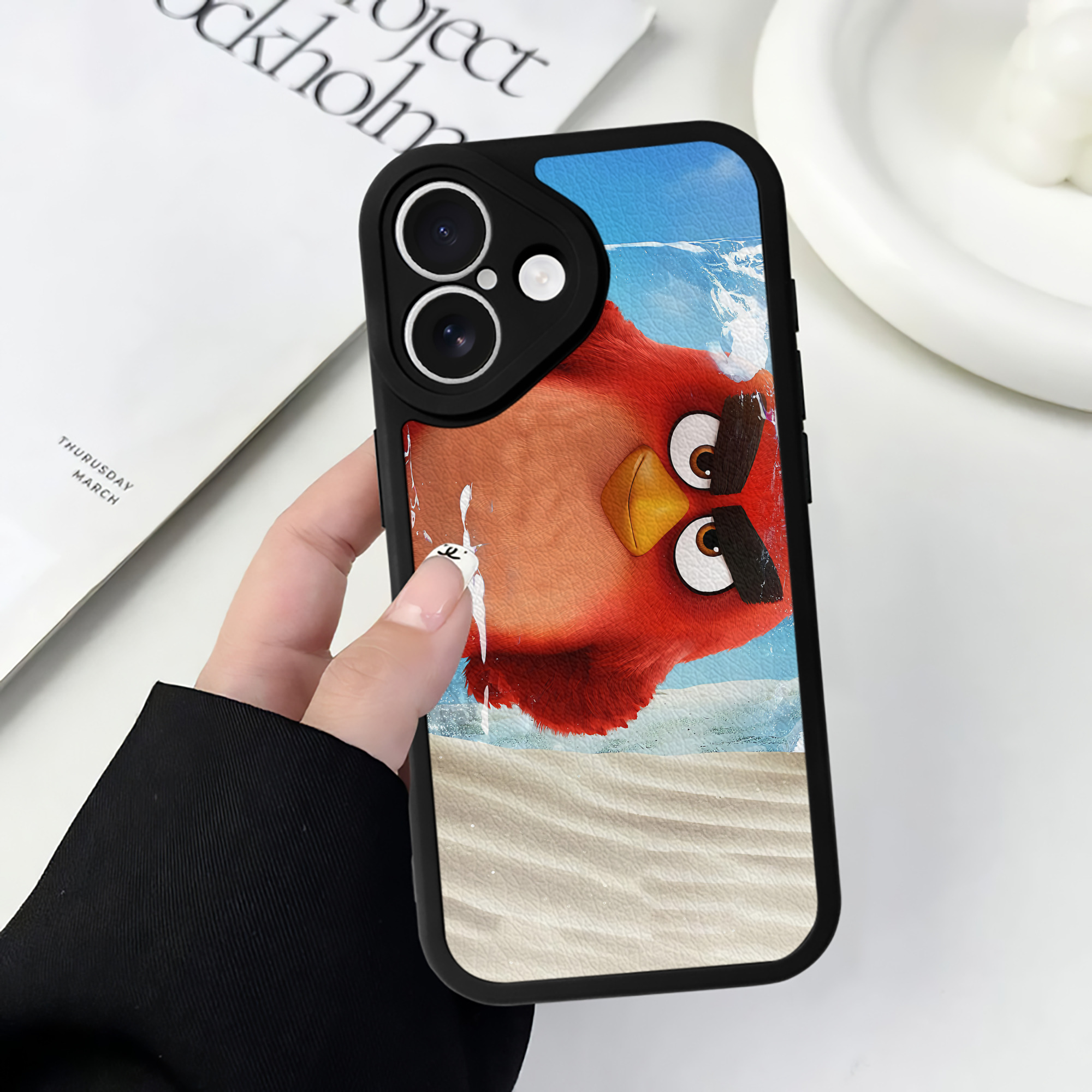 （画像用） Angry Birds アングリーバード 【iPhone 16シリーズ対応】シリコンスマホケース（レザー調） 材質：シリコン